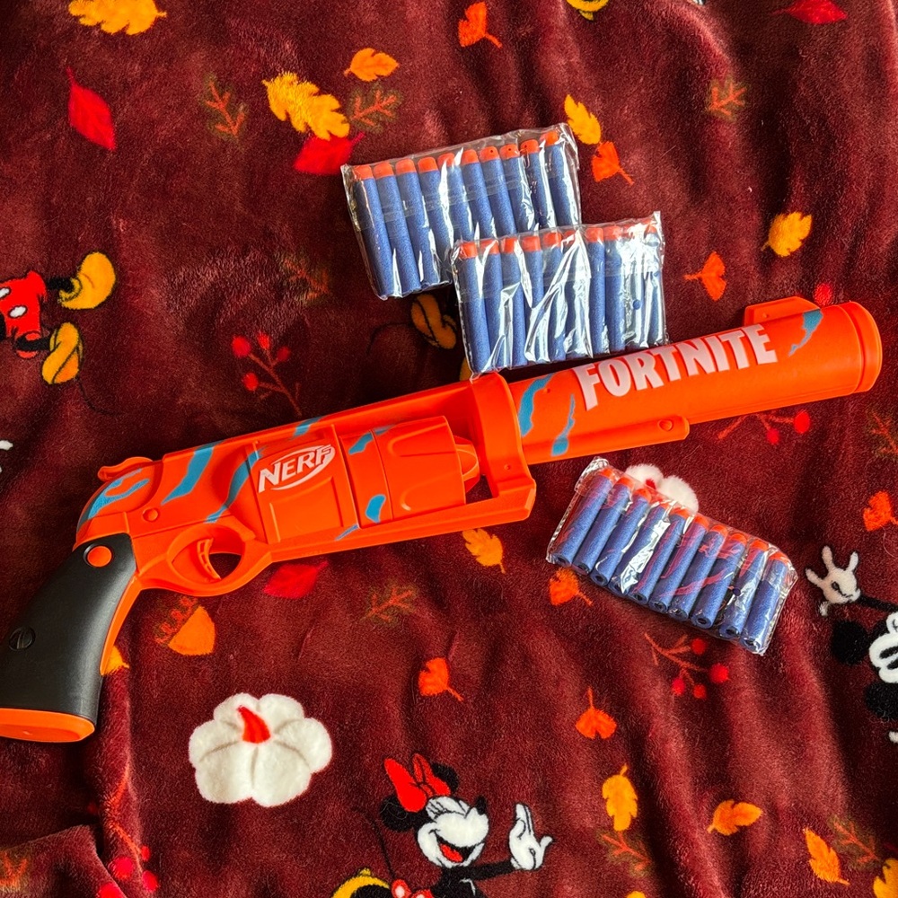 Nerf Fortnite Revolver w/ 30 darts